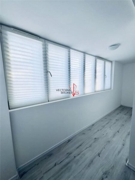Titan Minis Vanzare apartament